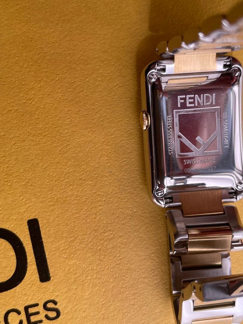 フェンディ時計　正規店購入