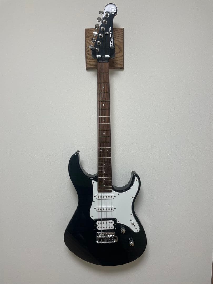 YAMAHA パシフィカ　PACIFICA212VFM エレキギター