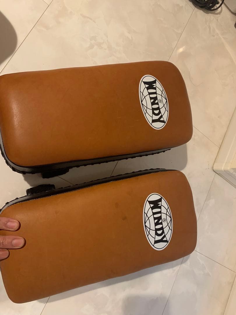 WINDY キックミット ブラウン レザー