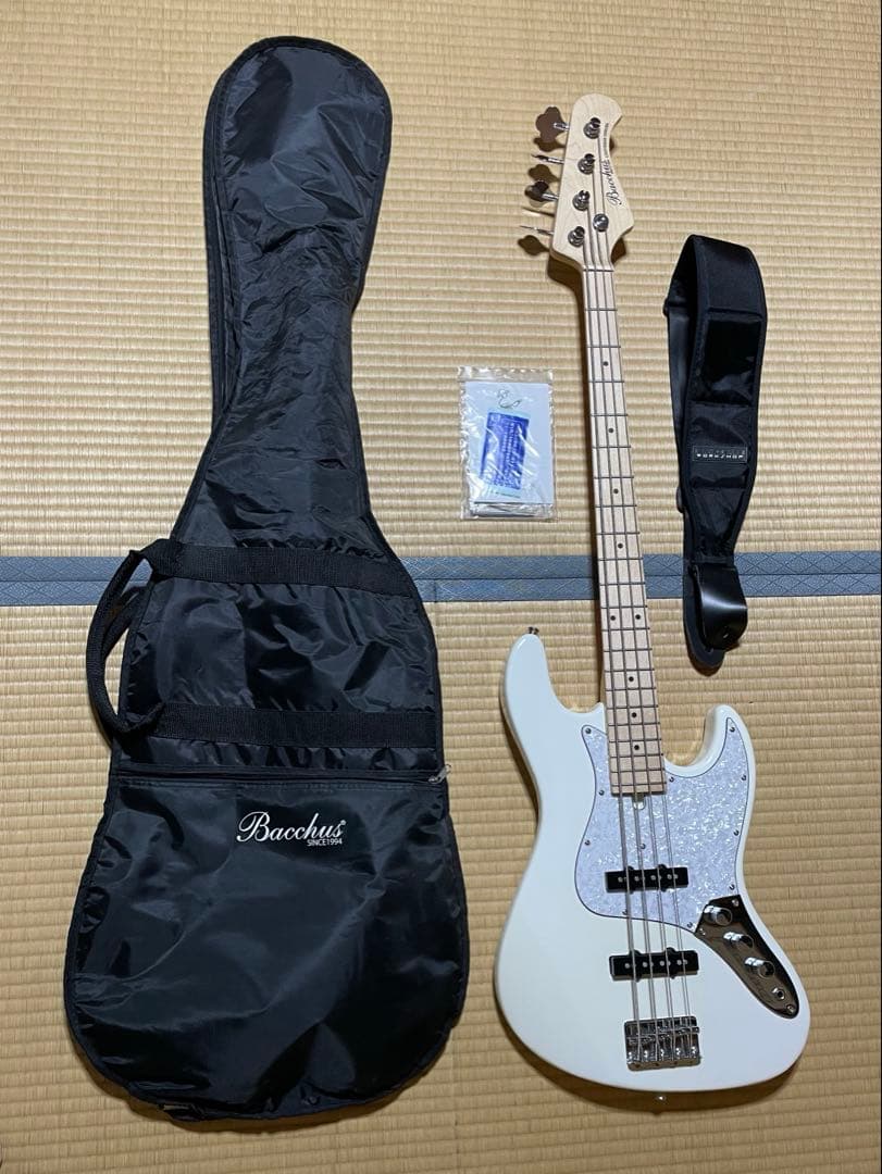 廃盤Bacchus WJB330M SW