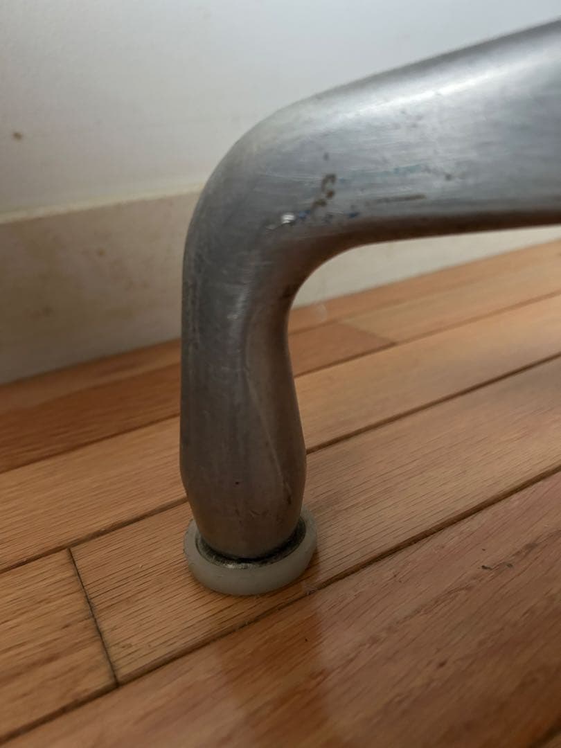 （値下げ）【引取限定】ハーマンミラー　イームズ　セグメンテッドベーステーブル