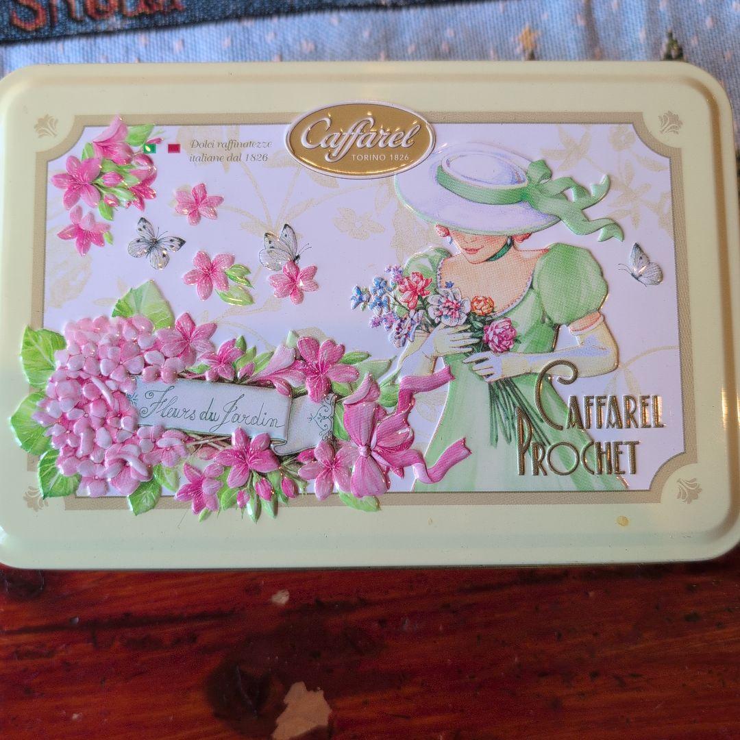 カファレルチョコレート空き缶11個セット