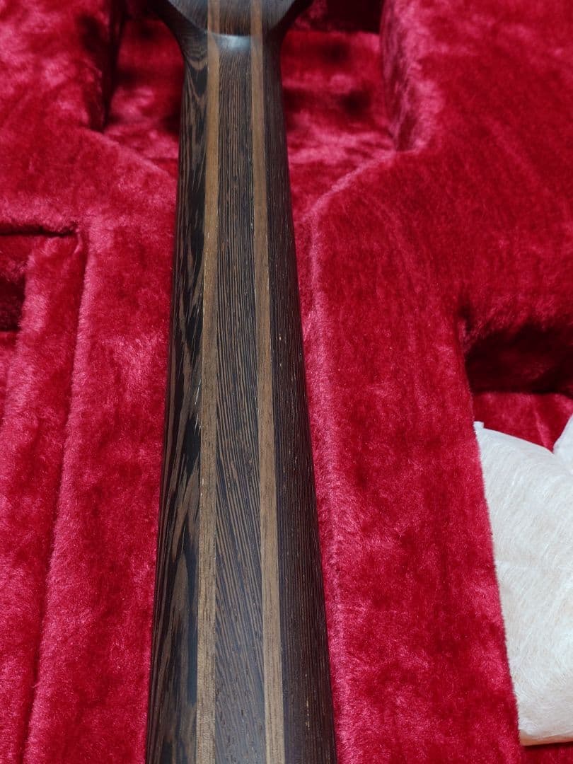 Ibanez Prestige SRMS5-WK　重量3.8kg　5弦ベース