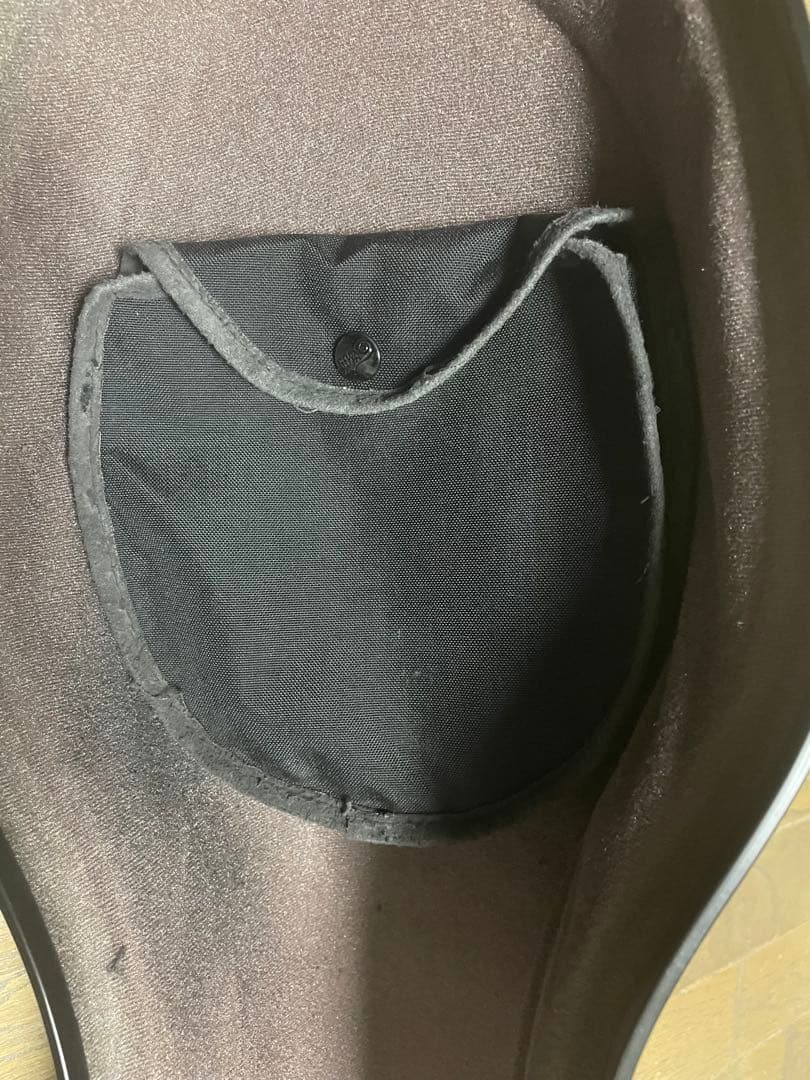 伝統と信頼のドイツGEWA製カーボンチェロケース。