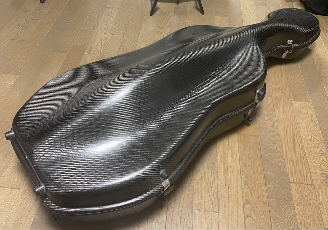 伝統と信頼のドイツGEWA製カーボンチェロケース。