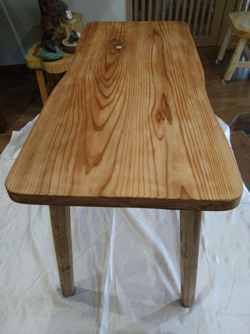 杉板のテーブル・檜の椅子セット　ねこさんになります❕