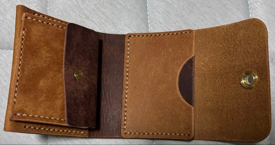 旅するネコ コンパクト革財布【ヴィアッジオ】完売品