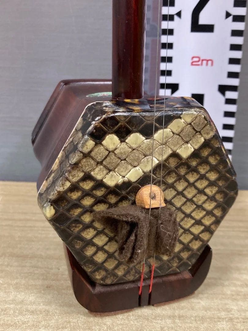 蘇楽　二胡 ケース付き 弓あり　紫檀精品　中国　楽器