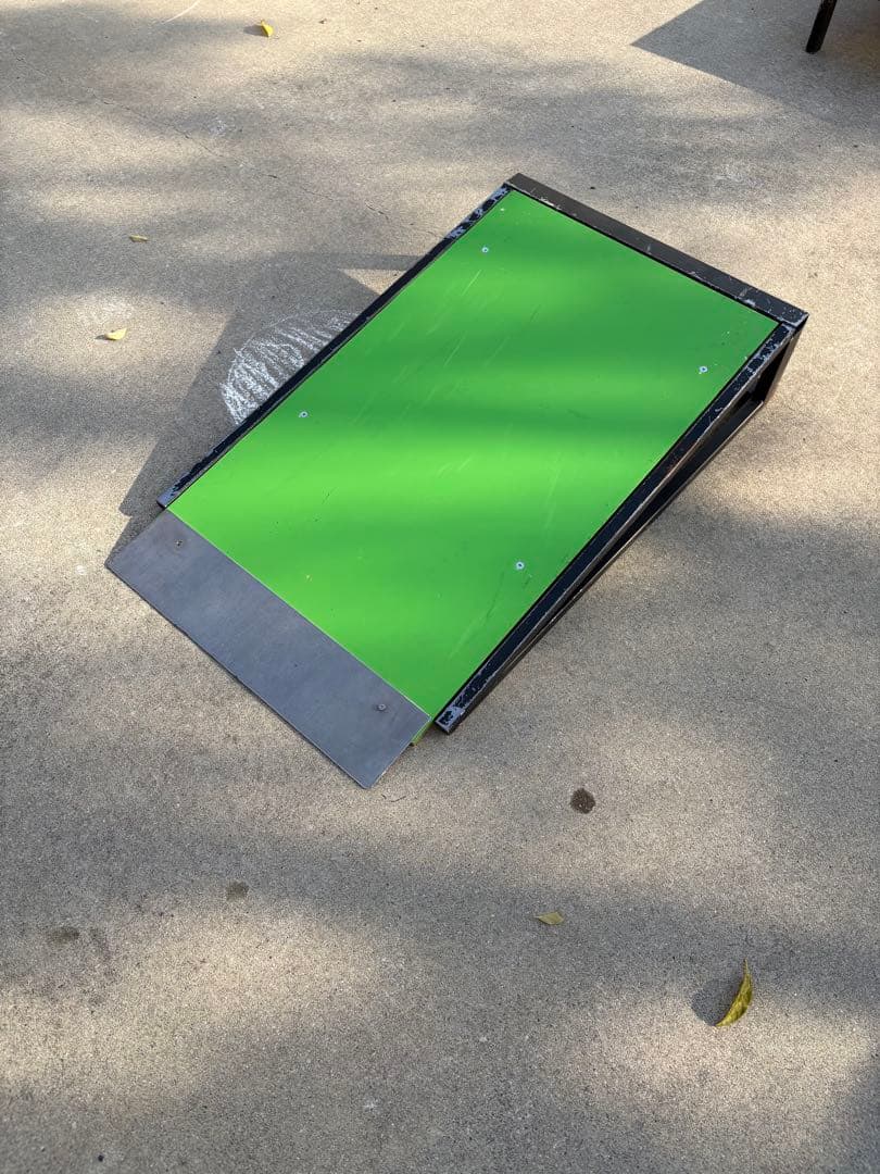 ほぼ未使用 スケートボード セクション バンク マニュアル台