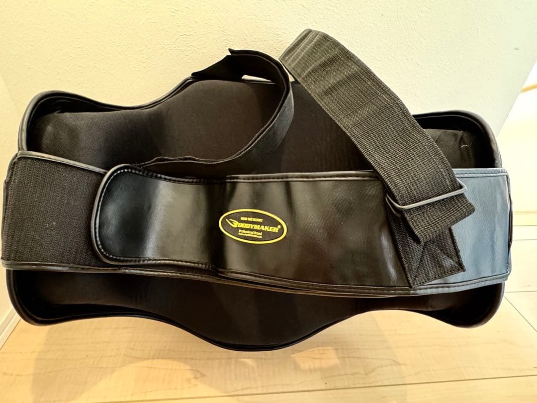 美品 ボディメーカー コーチングプロテクタープロ 空手 キックボクシング 総合