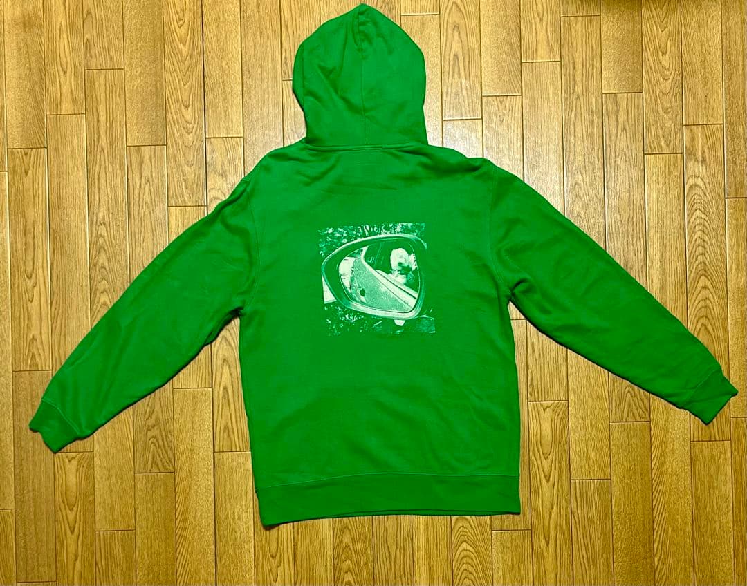 上田瞳コラボプルオーバーパーカー　グリーン　L
