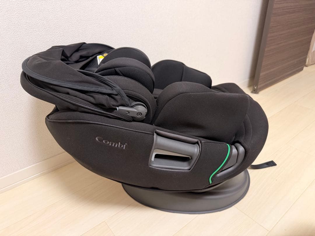 【2025年モデル】Combi チャイルドシート