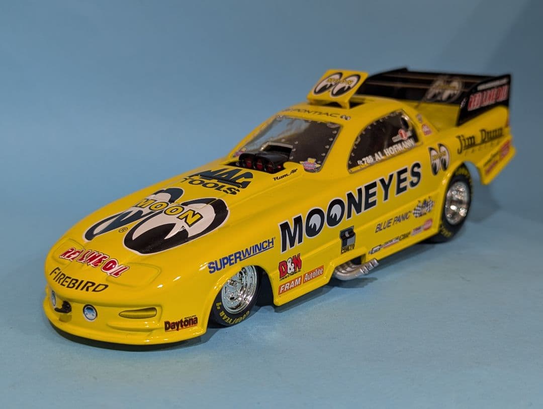 Moon eyes Funny Car 2001年限定版