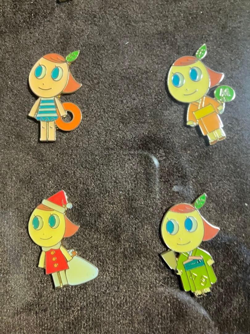 ミドリ電化　ミドリちゃんピンバッジ12種コンプリートケース