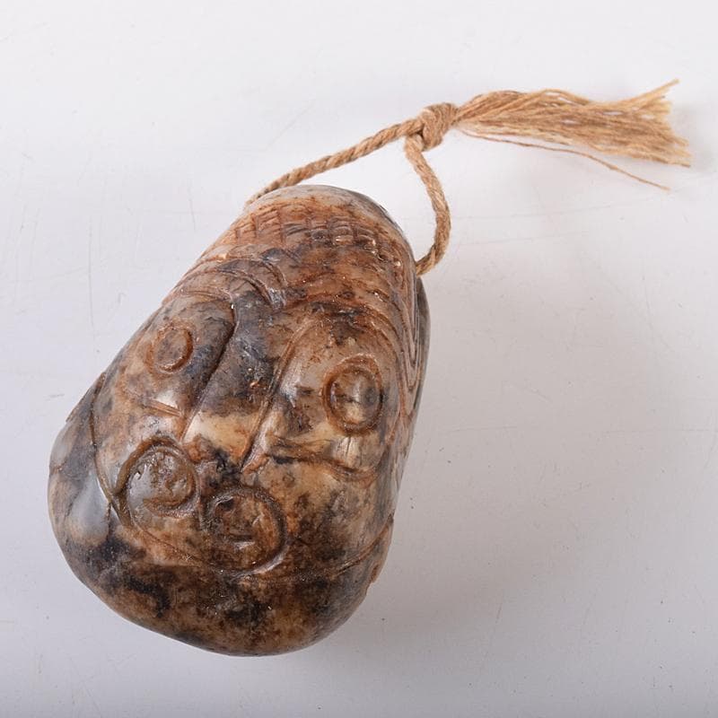 中国　玉石彫刻　漢詩刻　根付　紙鎮　置物　C　8331E