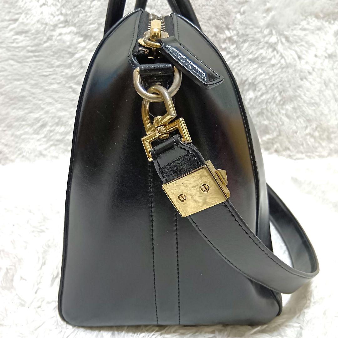 ジバンシィ　ハンドバッグ　ショルダーバック　黒　アンティゴナ　レザー　正規品