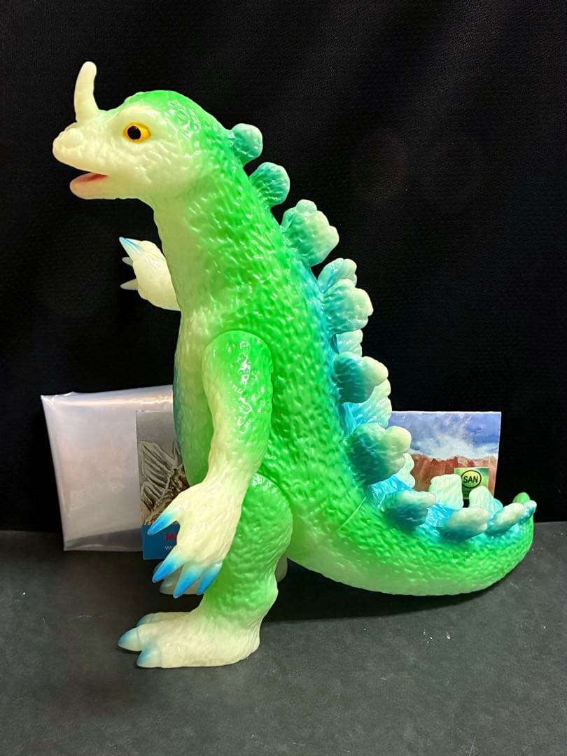 ■マルサン マルモン キングゴドラス ソフビ 蓄光