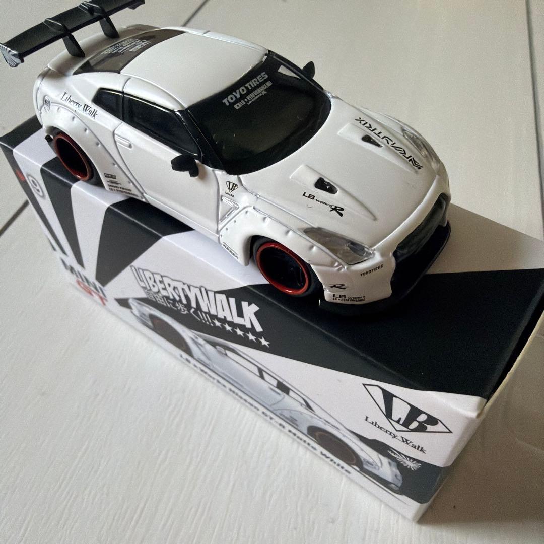 Liberty Walk LB Works Nissan GT-R ミニカー