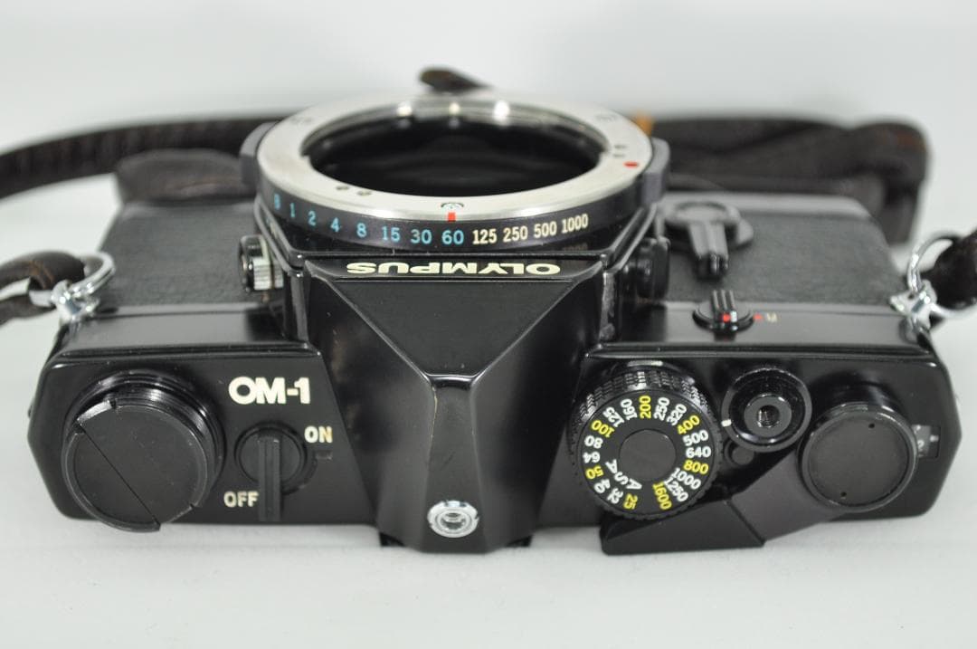 美品 露出計動作品♪ オリンパス OLYMPUS OM-１フィルムカメラ