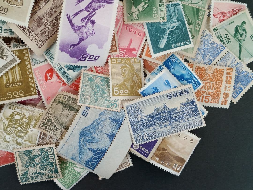●　銭単位切手　未使用　見返り美人・月に雁・キジ航空等を含む古い切手　●