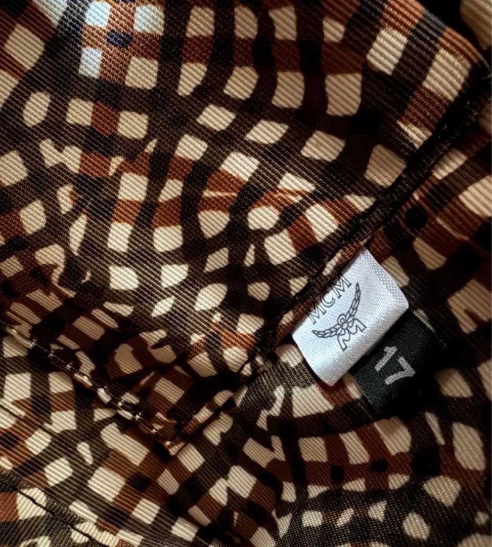 モノグラム　レザーハンドバッグ　キャラメルブラウン　ドッグチャーム付き　希少レア