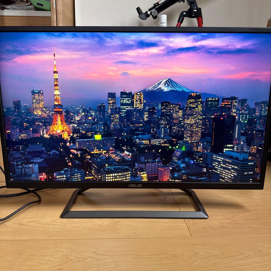 ASUS VA32UQ 4K 31.5インチモニタ