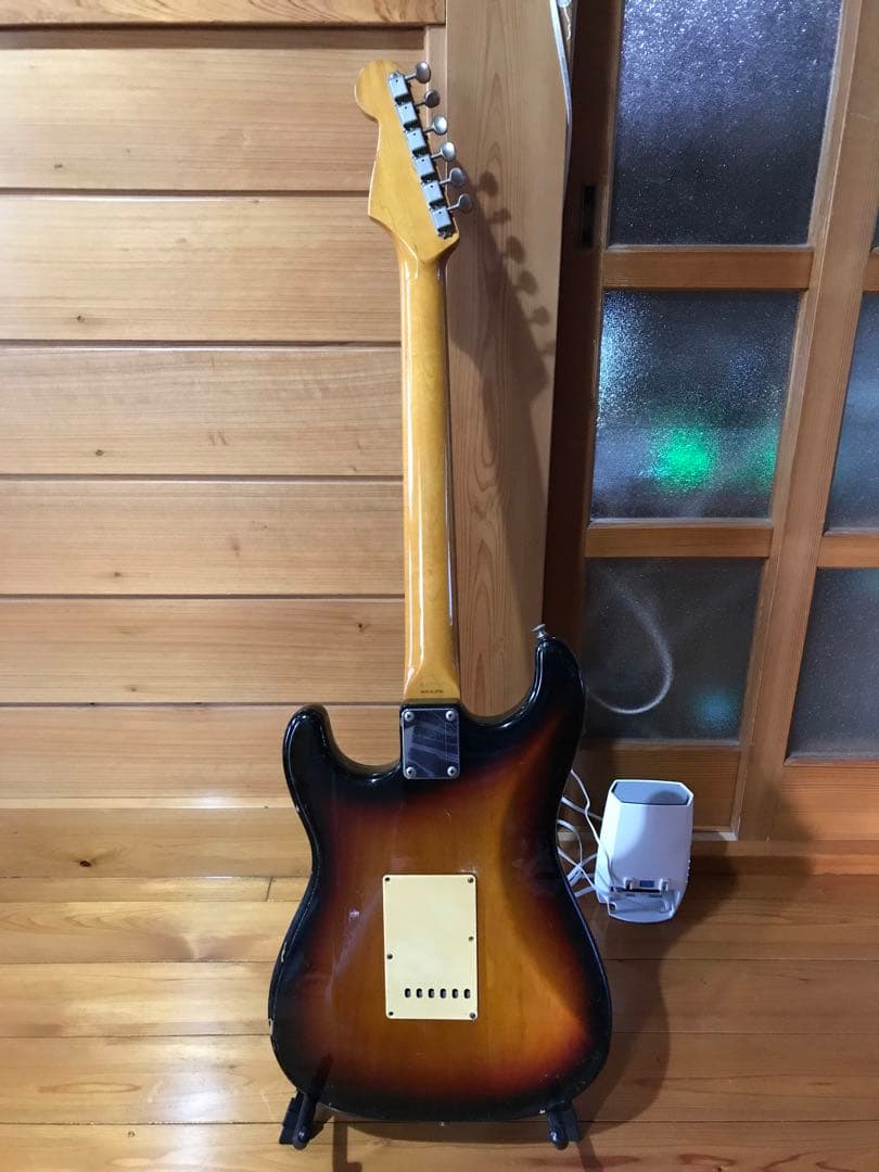 ギター Fender Japan ST57-70T Tobacco Sunburst