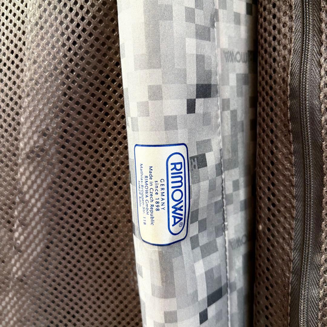 美品 RIMOWA SALSA 87L キャリーケース　マットブラック　4輪