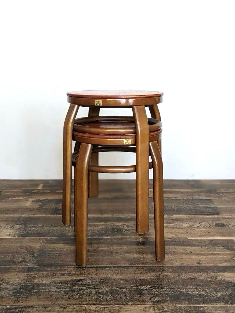 秋田木工の丸スツール　2脚　木製椅子