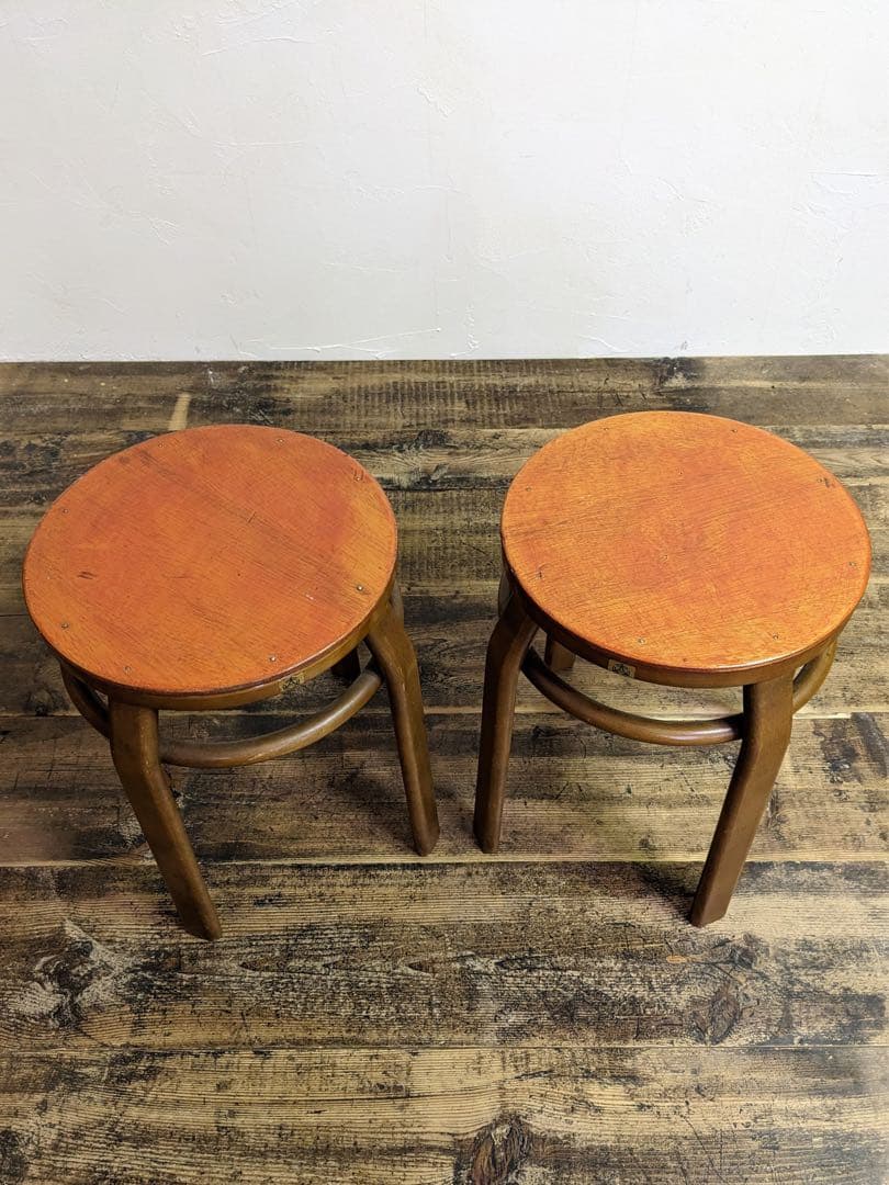 秋田木工の丸スツール　2脚　木製椅子