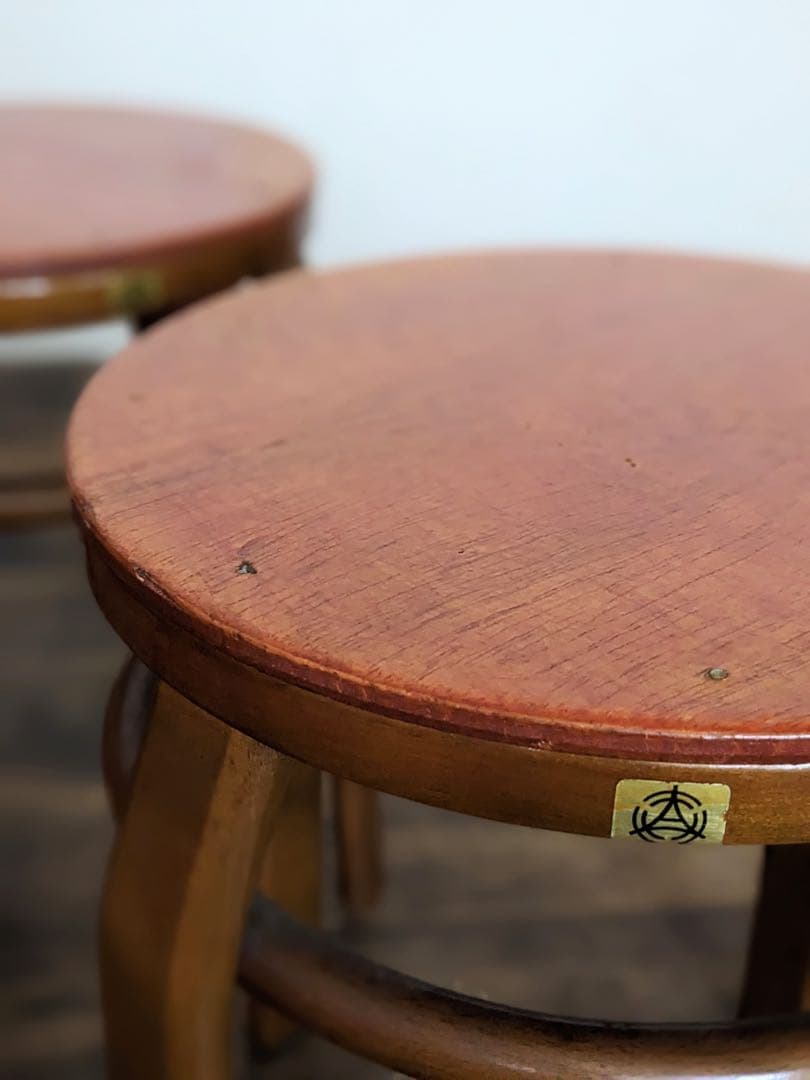 秋田木工の丸スツール　2脚　木製椅子