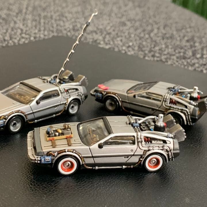 キャラウィール　1/64デロリアンⅠ〜Ⅲ　カスタム品　バックトゥーザフューチャー