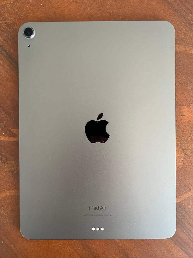 Apple iPad Air(第5世代) スペースグレー 本体