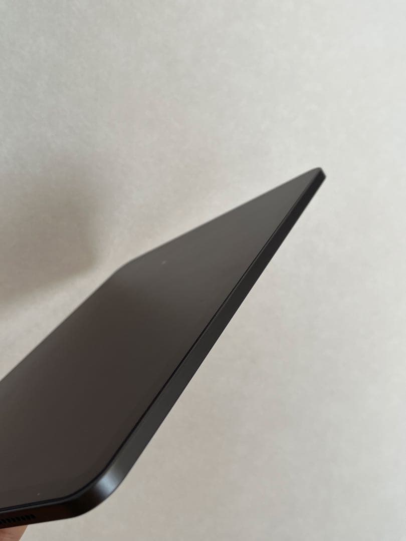 Apple iPad Air(第5世代) スペースグレー 本体