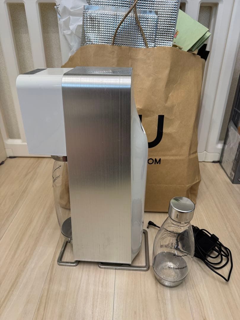 美品ソーダストリーム SOURCE Power ホワイト