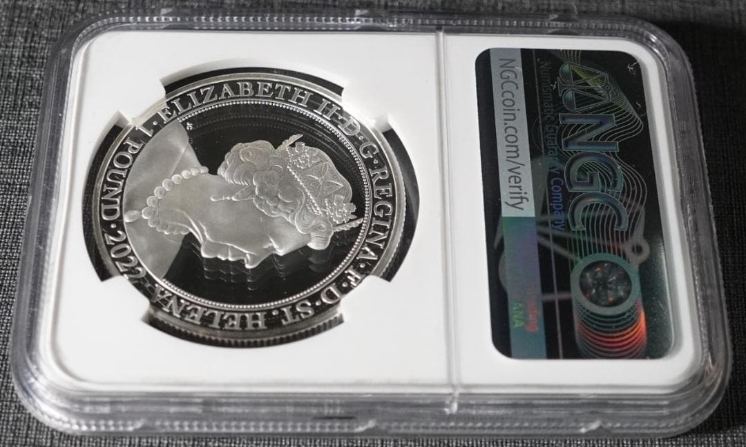 2022 プラチナジュビリー 銀貨 NGC 最高鑑定 エリザベス セントヘレナ
