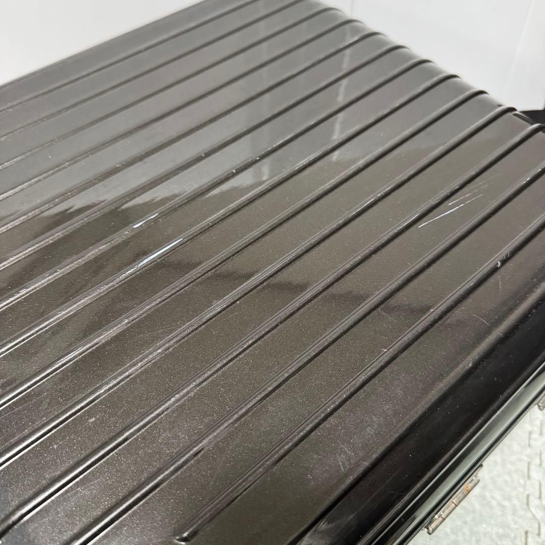 リモワ リンボ 27L (要修理)