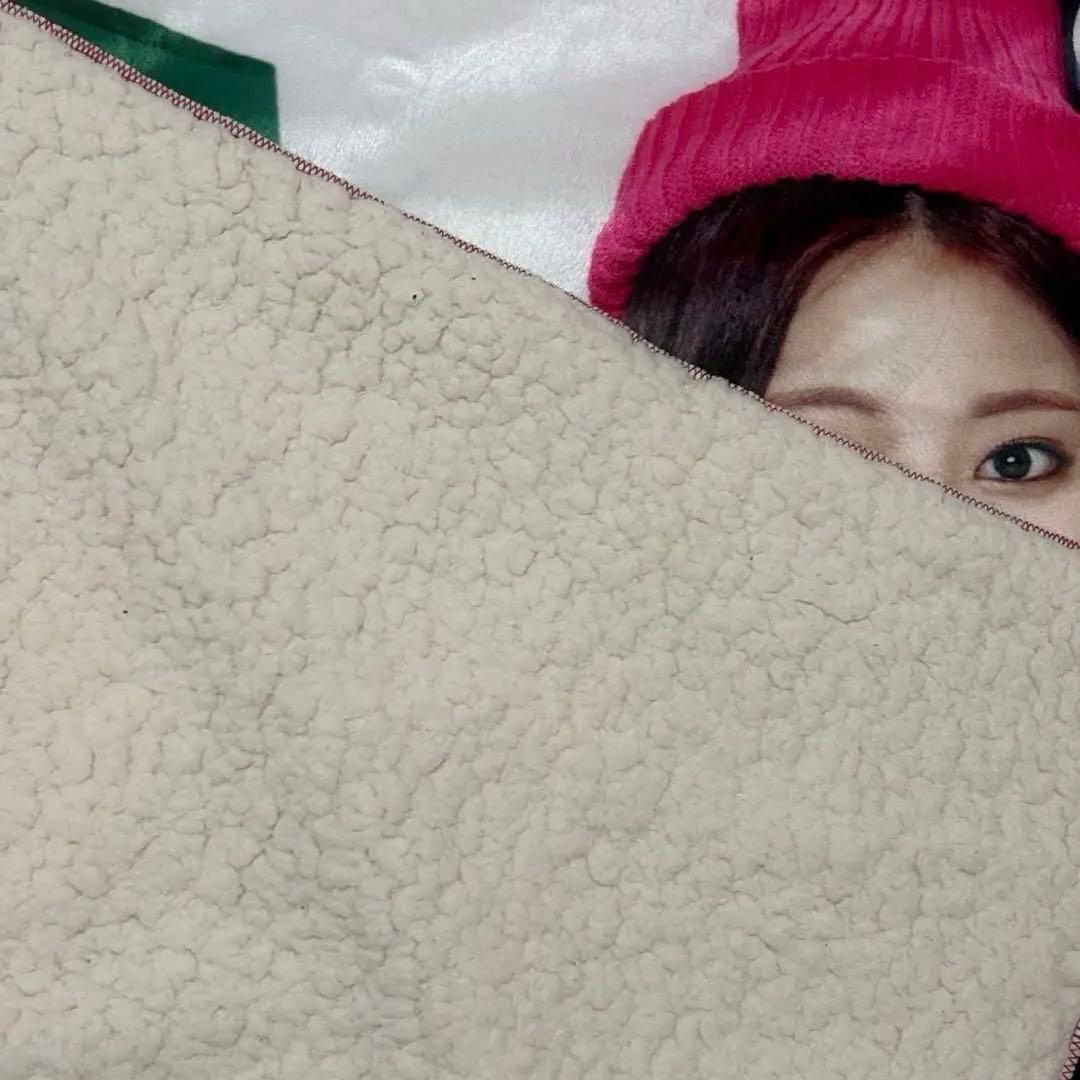 【超希少】TWICE ツウィ ブランケット Merry & Happyy 毛布