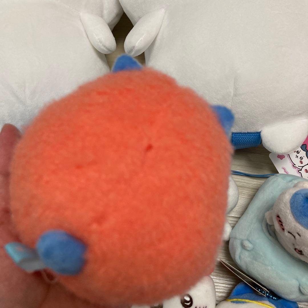 ちいかわ　ぬいぐるみ　カード　シール　ガチャ　フィギュア　マスコット