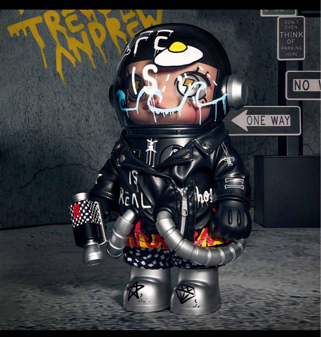 即日発送可能MEGASPACEMOLLY 400%TrevorAndrew