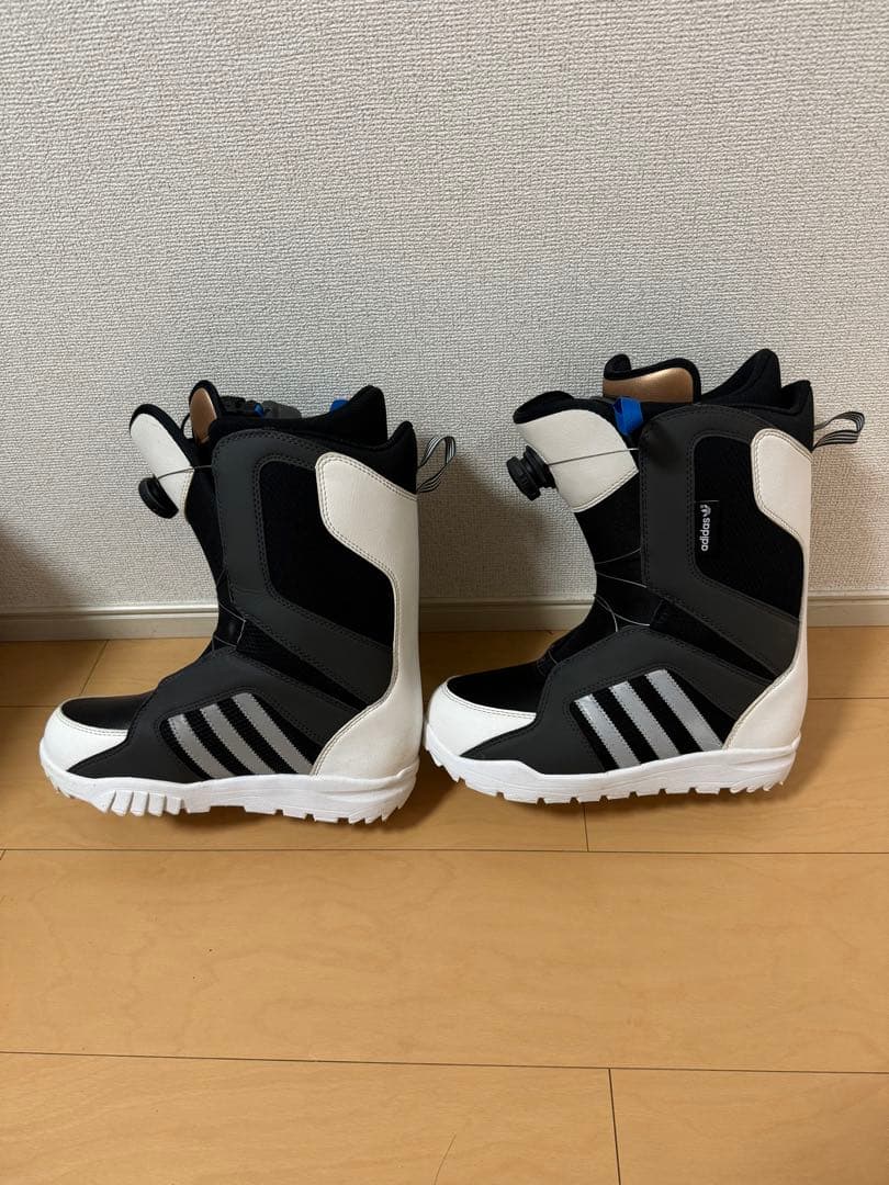 しげぞうさま専用　adidas スノーボードブーツ BOAシステム