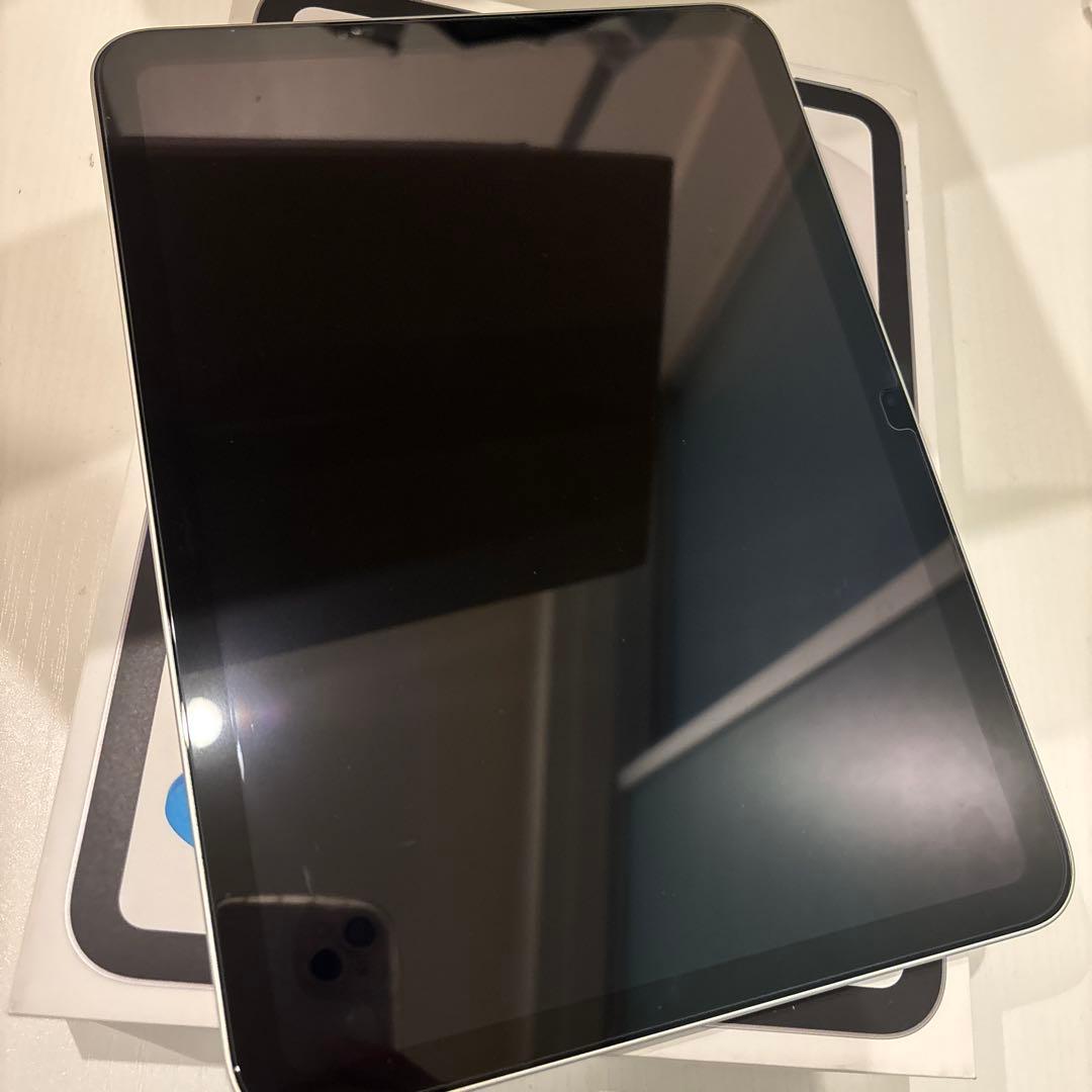 Apple iPad シルバー 本体　A16 Wi-Fi 256GB ほぼ未使用