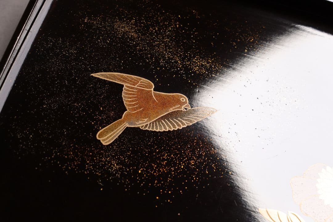 CH74 時代木製漆器 花鳥金蒔絵 黒塗吸物膳 五客 足付 隅切四方膳 盆 梨地