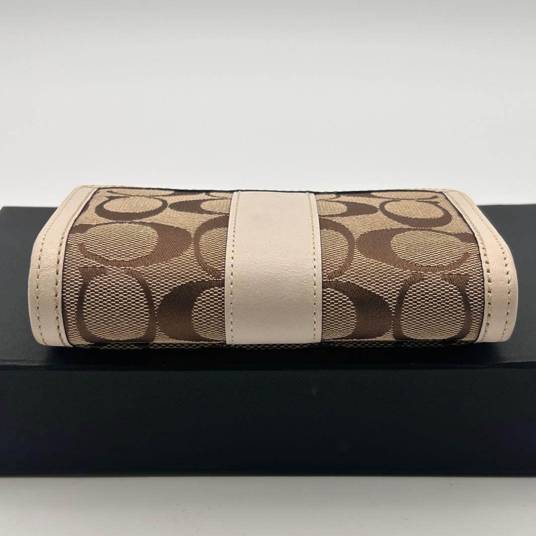 ✨美品✨ COACH コーチ 二つ折り財布 ホワイト シグネチャー 折り財布