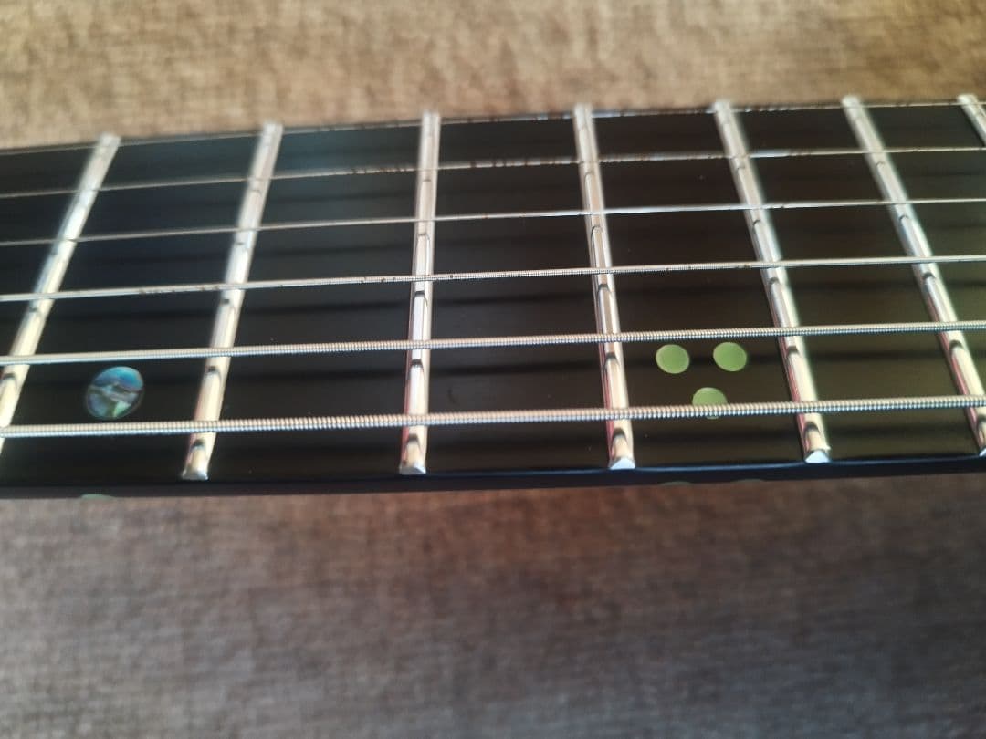 GOC Guitars Ilumina 6弦マルチスケール