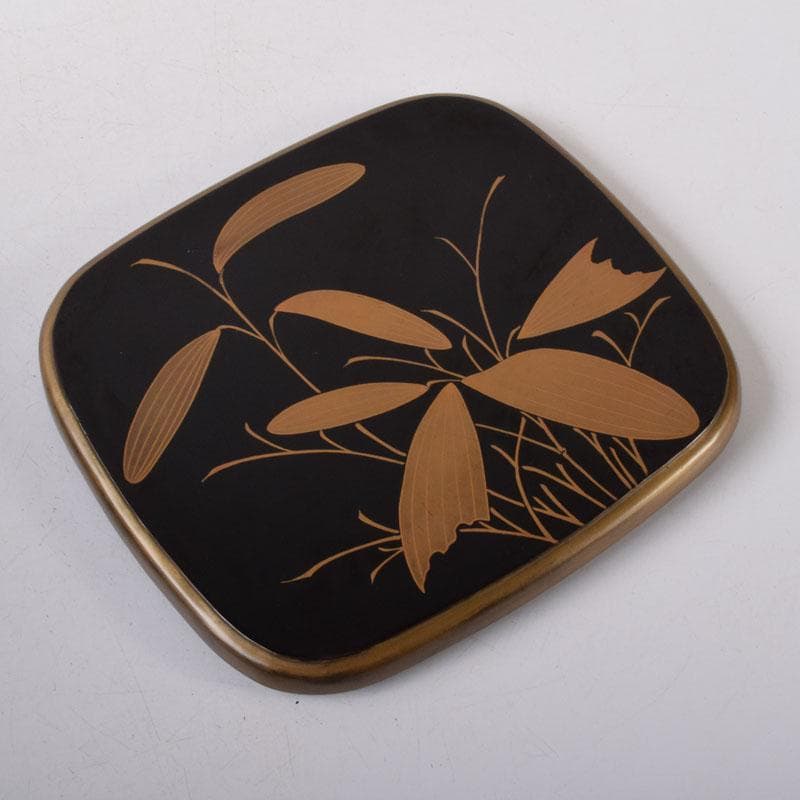 輪島塗　漆塗　草蒔絵　四段重箱　時代箱付　C　7535