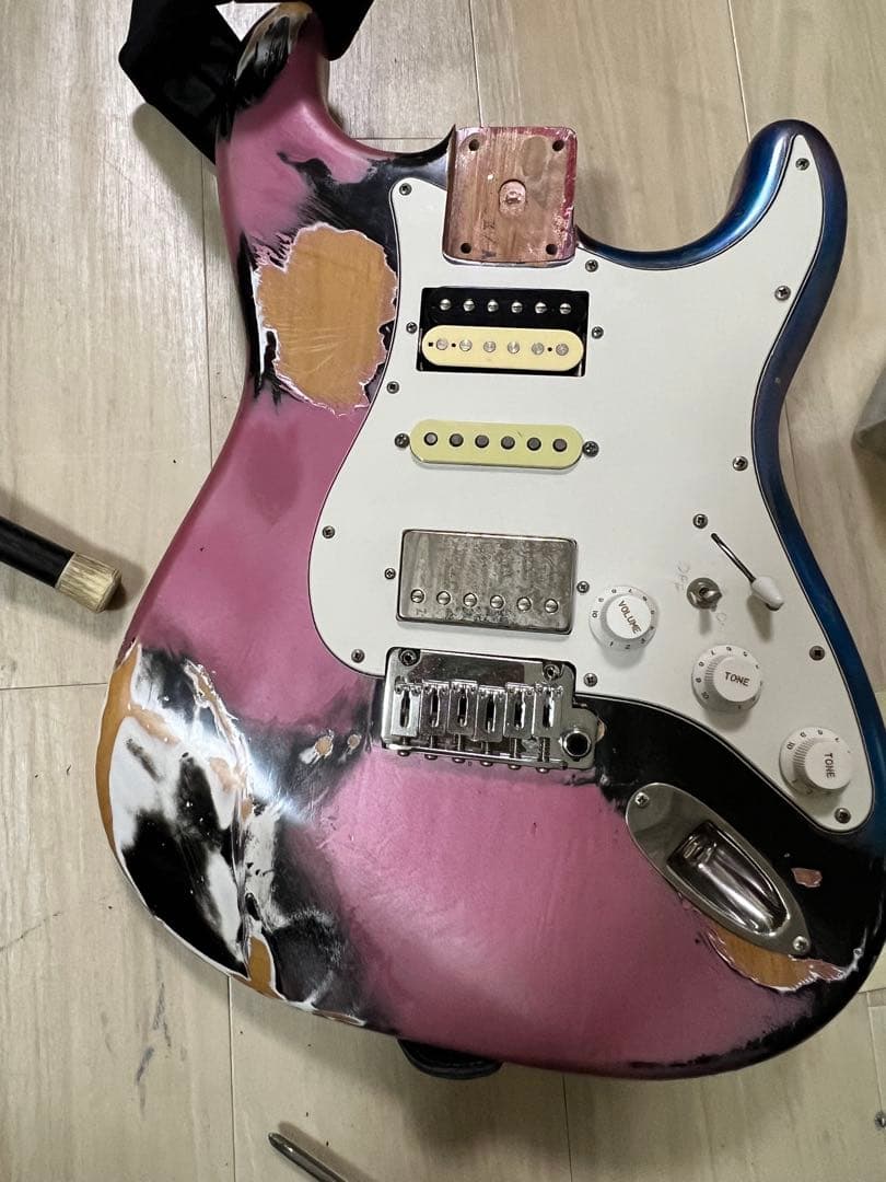 フジゲン　suhrピックアップ レリック加工、 エレキギター