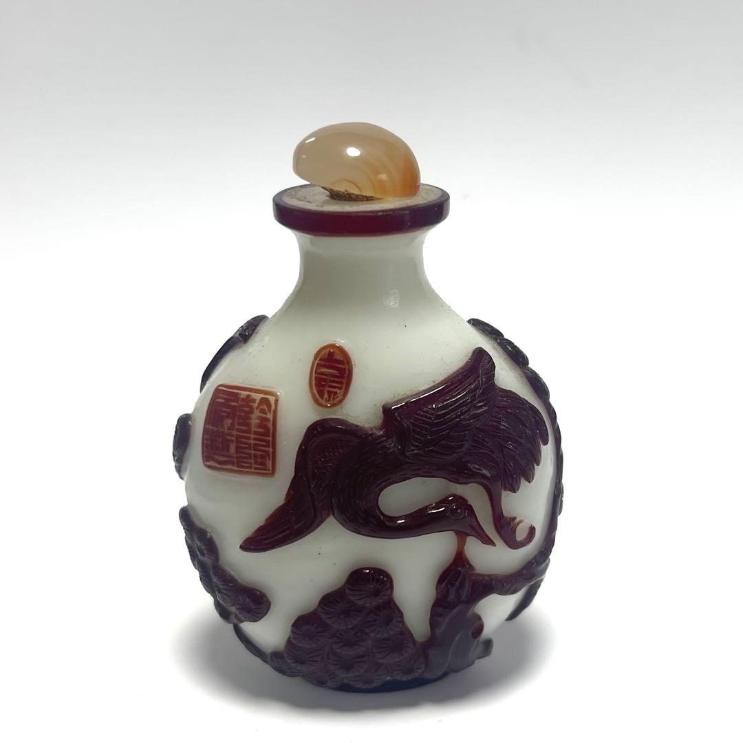 鼻煙壺　中国骨董　鶴の彫刻付き