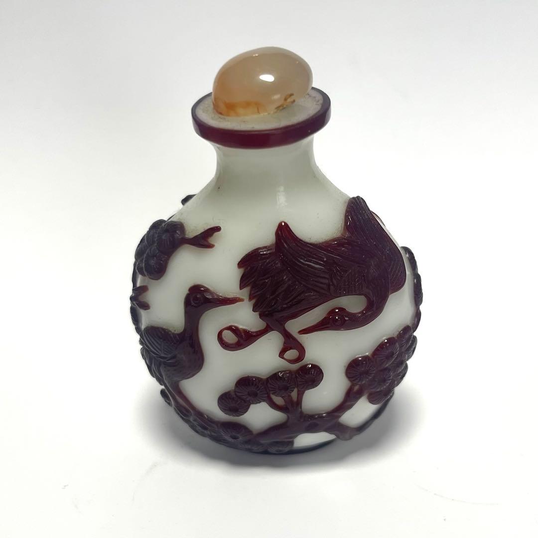 鼻煙壺　中国骨董　鶴の彫刻付き