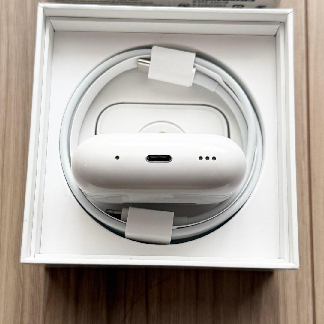 Apple AirPods Pro（第2世代）イヤホン Lightning端子